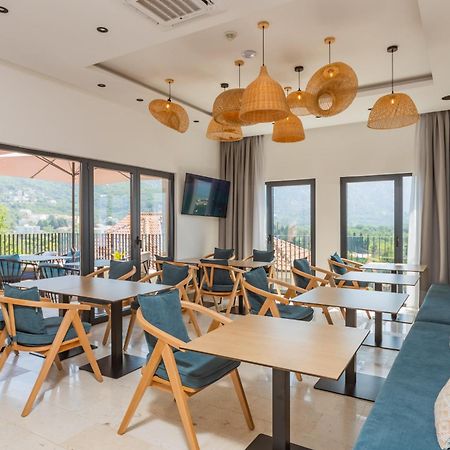 Hotel Aquilo Petrovac Zewnętrze zdjęcie