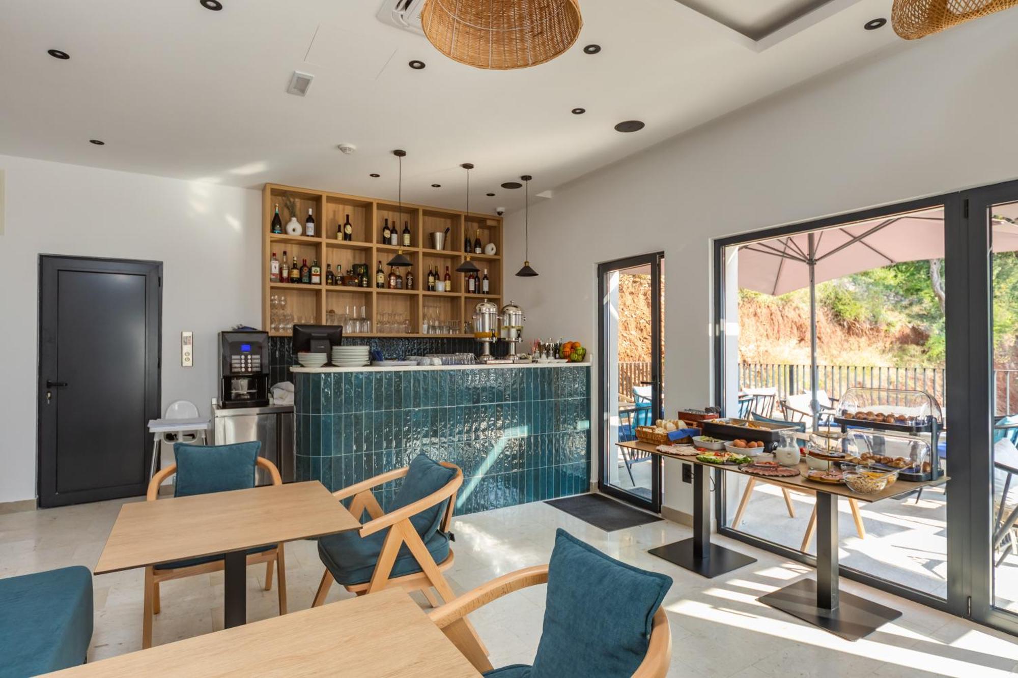 Hotel Aquilo Petrovac Zewnętrze zdjęcie