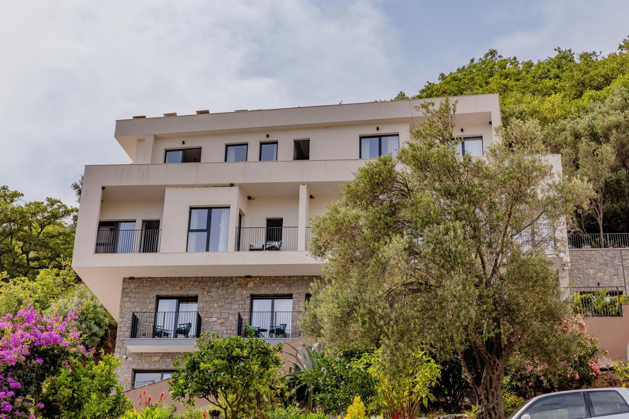 Hotel Aquilo Petrovac Zewnętrze zdjęcie
