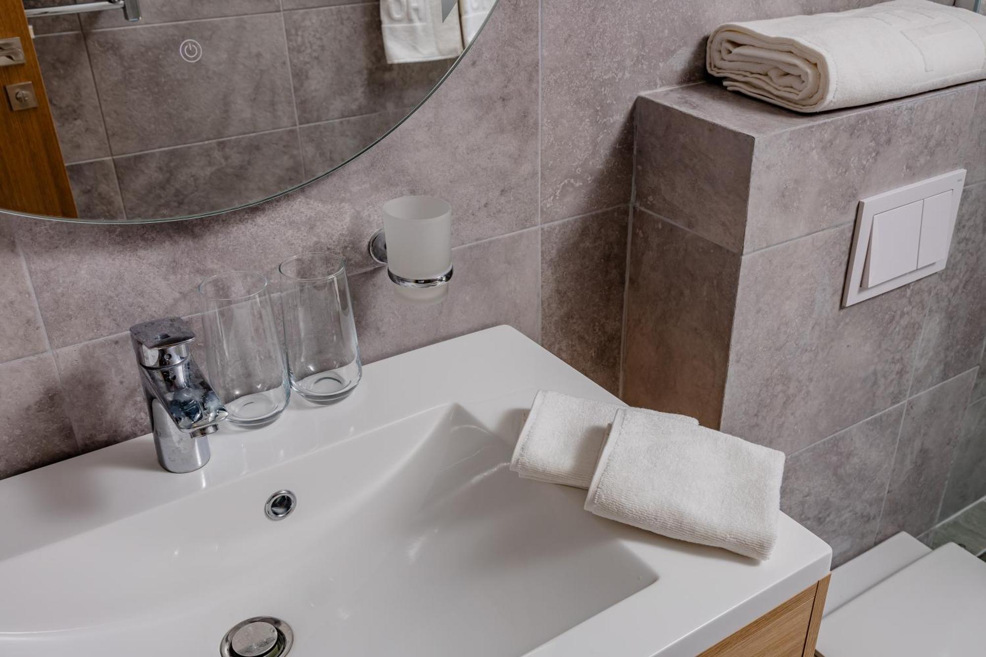 Hotel Aquilo Petrovac Zewnętrze zdjęcie