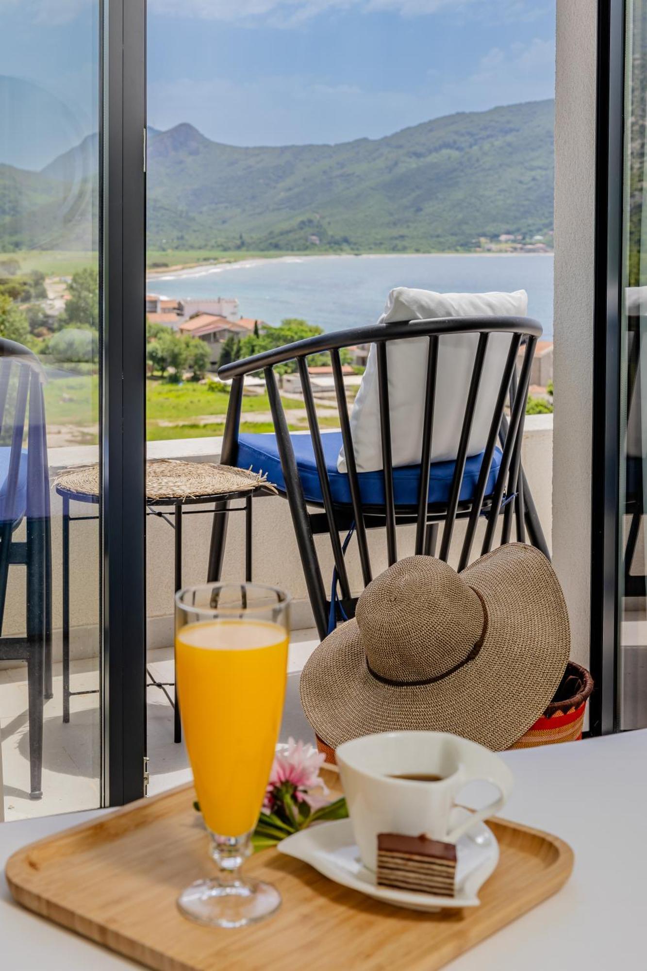 Hotel Aquilo Petrovac Zewnętrze zdjęcie